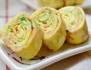 香葱火腿鸡蛋卷的做法