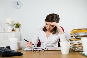 �򵥵İ칫��ǰ�٤����ϰ