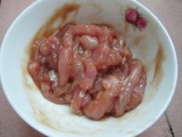 三鲜肉丝肠粉 怎么做三鲜肉丝肠粉