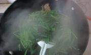 藜蒿炒腊肉的做法 藜蒿炒腊肉如何做好吃
