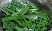 藜蒿炒腊肉的做法 藜蒿炒腊肉如何做好吃