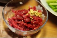 牛蒡怎么做 如何做牛蒡牛肉丝