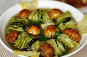 娃娃菜板栗卷的做法