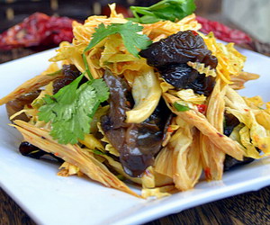 腐竹木耳拌包菜