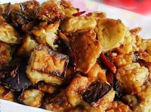 辣炒炸茄丁的做法