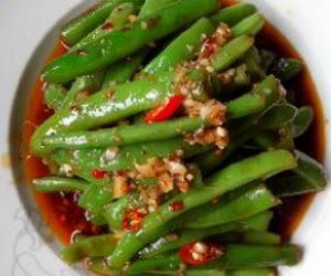 ļ