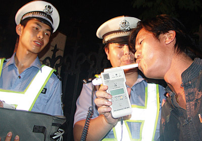 血液中酒精含量检测方法是如何的呢