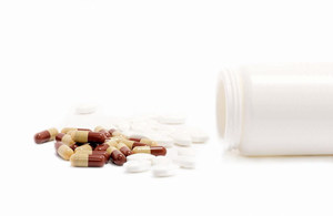 治疗高血脂的药物 适当给予药物治疗