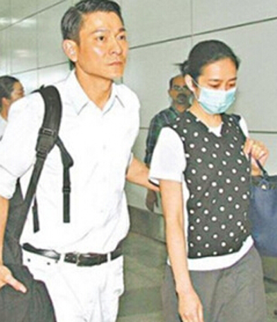 ���»�Ů������ͳ�׶�԰ �����ѧУ