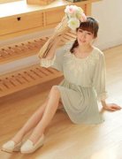 �ú���ɸ�Ь����������ϵ��Ů