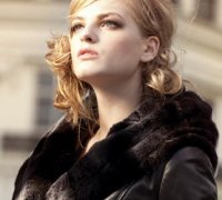 ���Ÿ��Գ�Ů���ʱ������