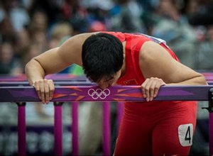 刘翔宣布退役 致我们这一代的偶像