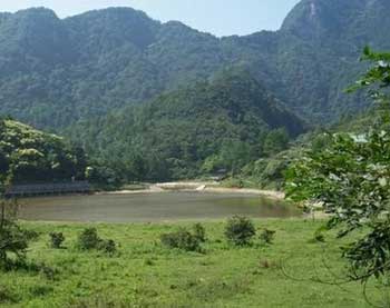 ��ʢ��ɽ�ϵ��۾���