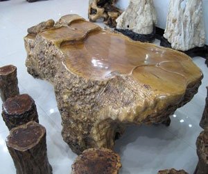 ��ľ����輸