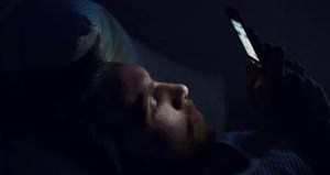 ˯ǰ���ֻ���Σ������Щ ˯ǰ���ֻ�Σ����