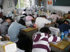 �߿������Ĳ���˯��ϰ������Щ