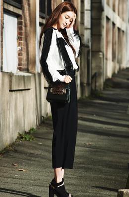 ����Ů��Ա����ɪ�ڰ׸��䷶��д��ͼƬ