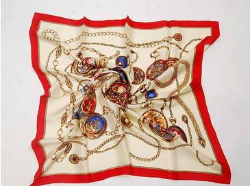 常见的几种女士方巾的系法介绍