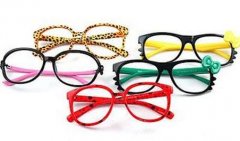 �������۾�������δ���ȽϺ�