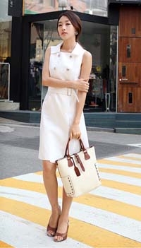 ��ɫ����ȹ��ʲôЬ