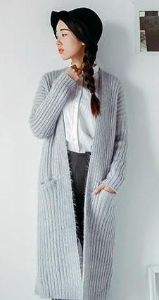 女生冬天毛衣如何搭配