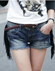 牛仔短裤配什么上衣推荐