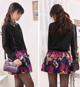 碎花半身裙怎么搭配好看