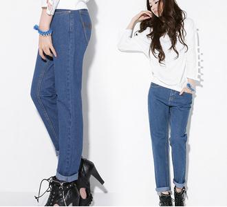 女士休闲牛仔裤搭配方法