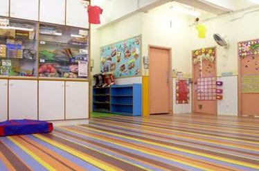 ��ͯ���ذ���ѡ���� �ú��ӽ�������